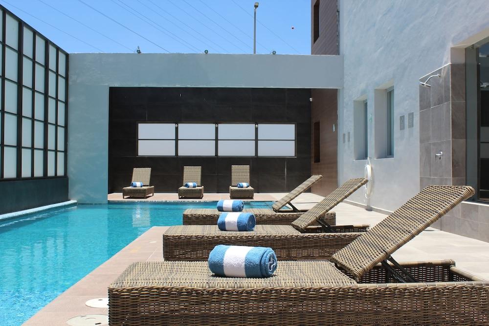 מלון La Quinta By Wyndham אגואסקליינטס מראה חיצוני תמונה
