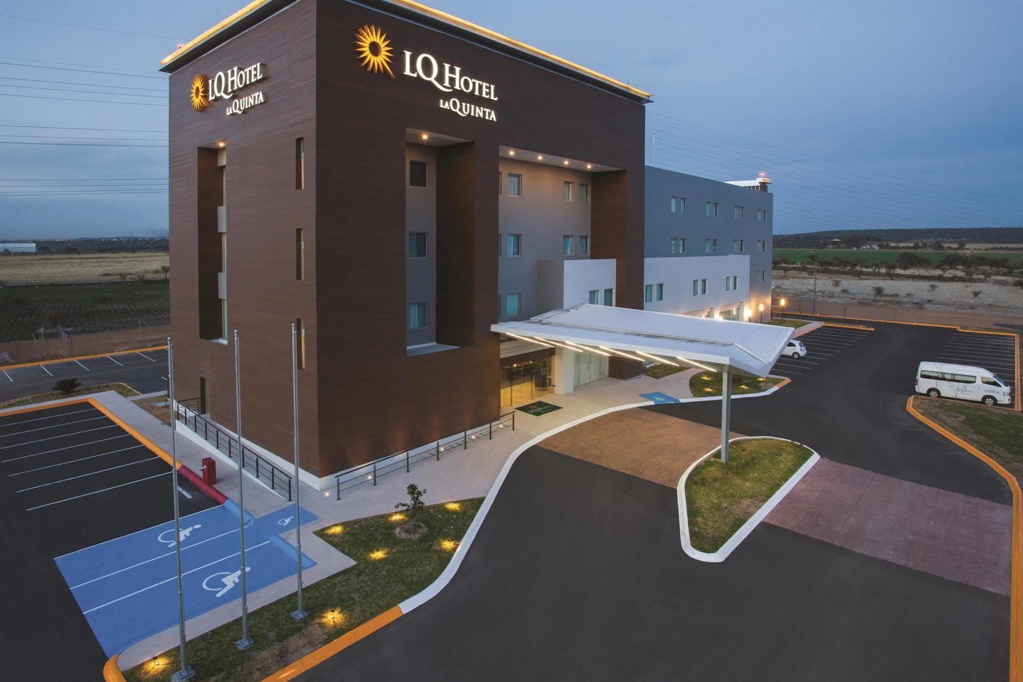 מלון La Quinta By Wyndham אגואסקליינטס מראה חיצוני תמונה