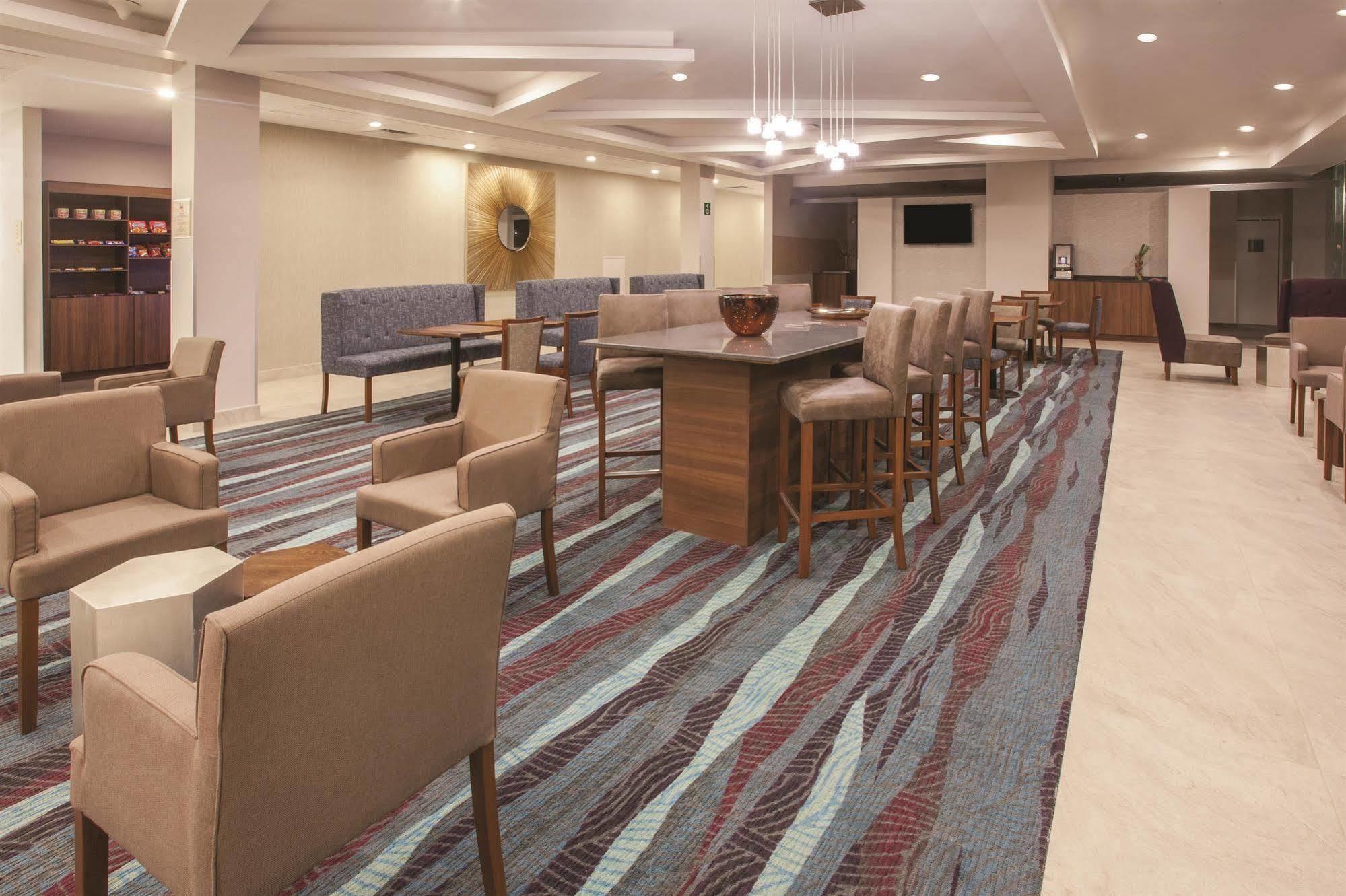 מלון La Quinta By Wyndham אגואסקליינטס מראה חיצוני תמונה